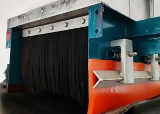 Polyurethane Skirting Board For Mining Conveyor Dust Seal High Abrasion Resistance