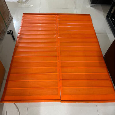 Red PU Screen Mat 5.0mm Mesh dengan ketahanan tinggi dan pemasangan cepat untuk agregat kasar
