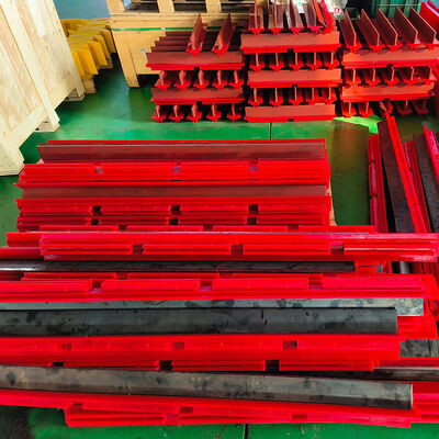 Polyurethane Dewatering Mesh 305mm Lebar 4mm Slot Rail Dukungan