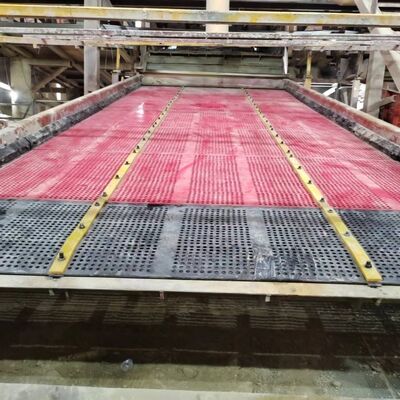 Mining Mesto Vibrating Screens Rubber Screen Panels 40*10mm Dapat diandalkan