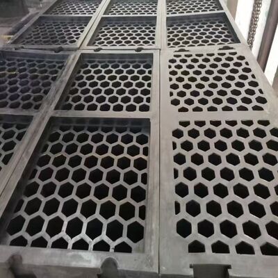 Panel Layar Karet Modular 60*10mm dengan Karet Tahan Aus Tinggi + Rangka Baja dan Pola Perforasi yang Dapat Dipertukarkan