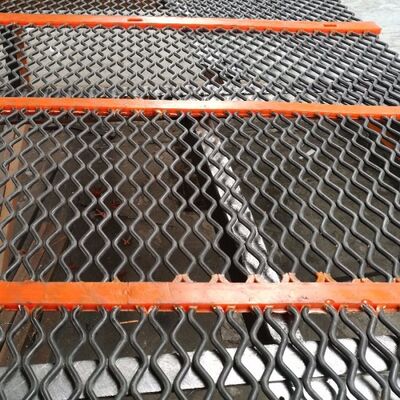 Layar pembersih diri baja tahan karat dengan 2mm-18mm Aperture untuk Pengolahan Tambang Wire Mesh