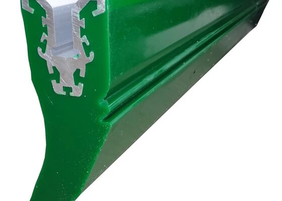 Conveyor Belt Cleaning Scraper PU Blade Efisiensi Pemulihan Tinggi Bagian Peralatan Pertambangan