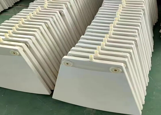 Pelat Filter Keramik Stabilitas Tinggi Struktur Mikroporous Industri Kimia Filtrasi