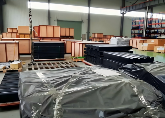 Liner karet industri untuk pabrik bola ukuran dan ketebalan disesuaikan tersedia