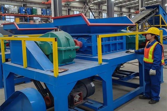 4200kg Heavy Duty Dual Shaft Shredder untuk penggunaan pabrik