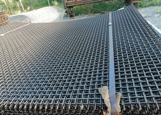 Heavy Duty High Manganese Steel Crimped Wire Screen Mesh untuk pengolahan agregat